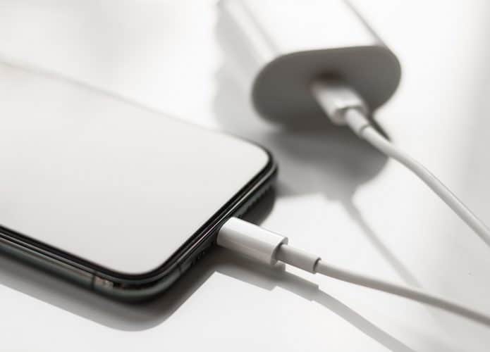 Adaptador tomada carregador iPhone Apple