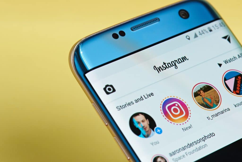 Veja como baixar Stories do Instagram