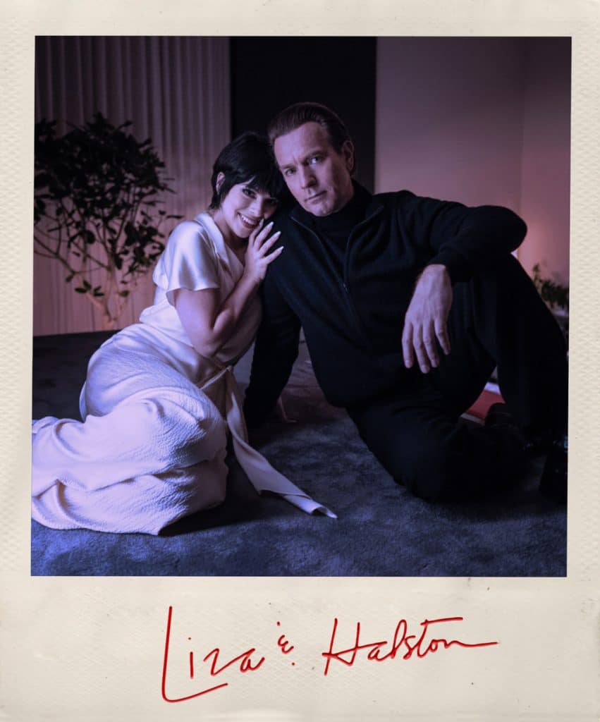 Ewan McGregor como Halston e Krysta Rodriguez como a cantora Liza Minelli. Imagem: Atsushi Nishijima/Netflix