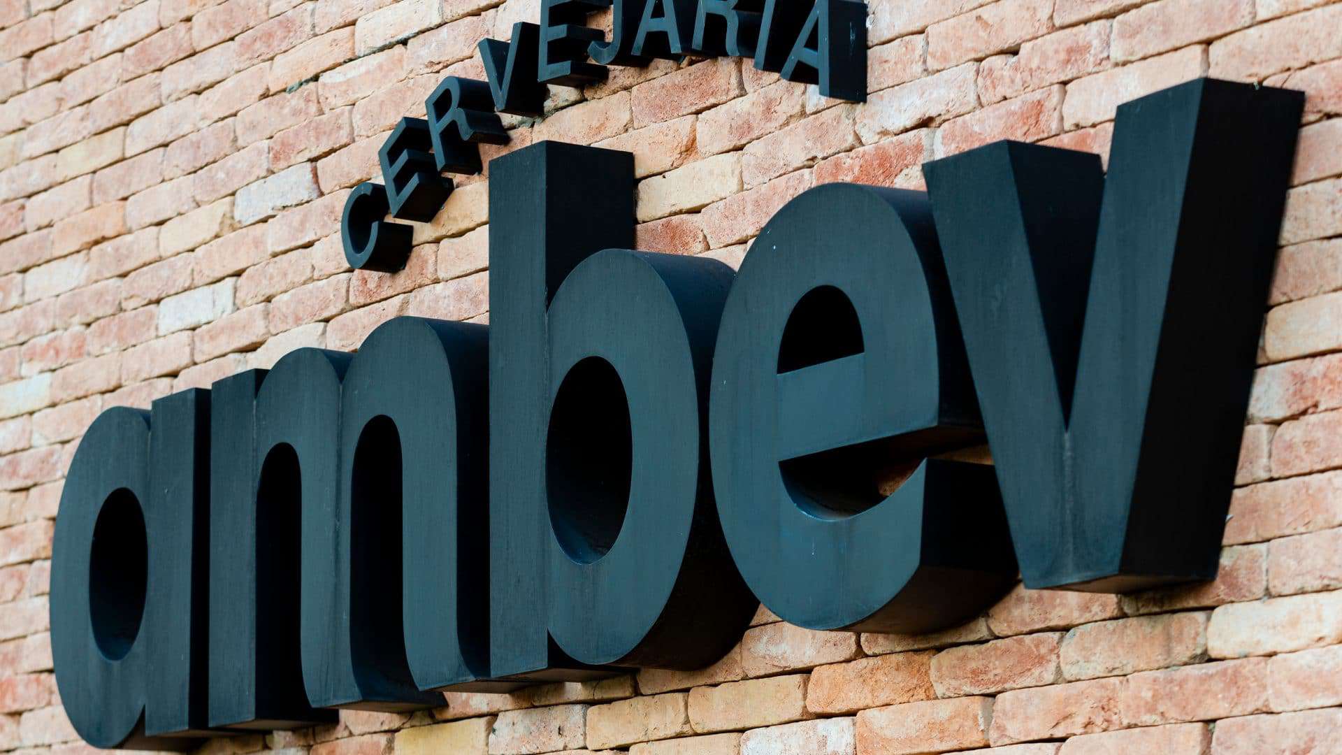 Ambev. Imagem: Shutterstock