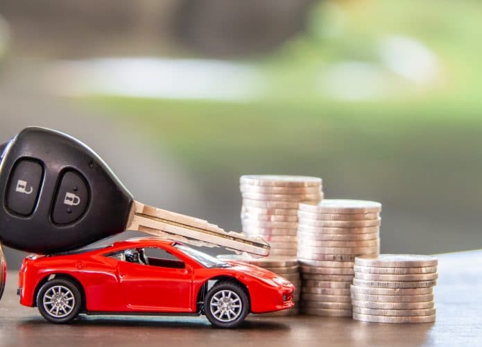 Aplicativo do Detran SP permite saber se carro têm dívidas anteriores. Imagem: muk woothimanop/Shutterstock.com