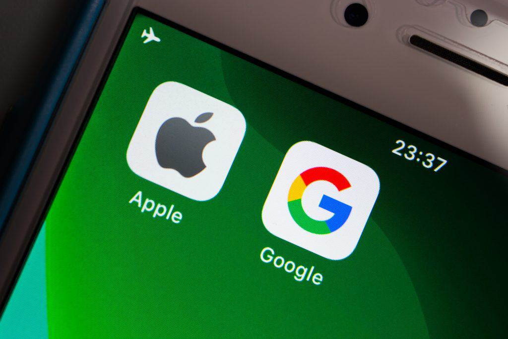 Apple e Google são questionadas sobre domínio em lojas de apps. Imagem: Shutterstock