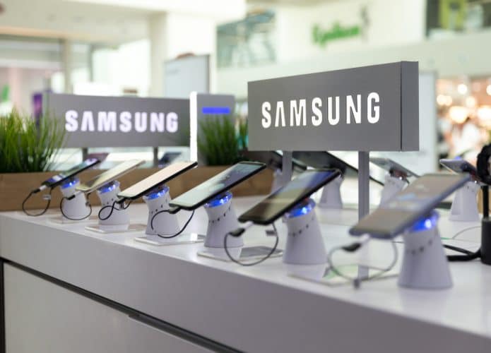 Celulares Samsung em um posto de vendas