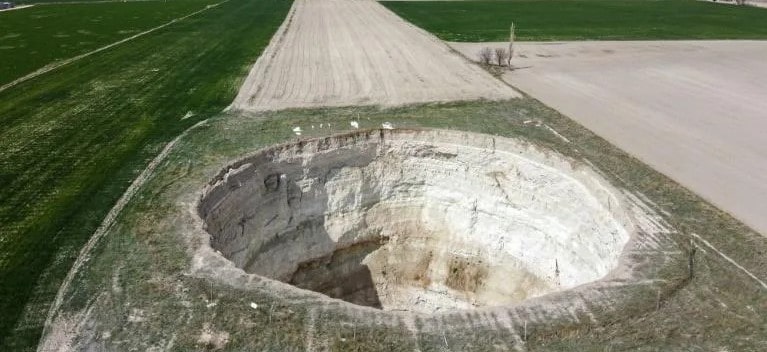 Cratera gigante na Turquia