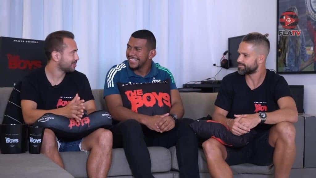 Jogadores do Flamengo em ação promocional com a Amazon Prime Video Jogadores do Flamengo em ação promocional com a Amazon Prime Video