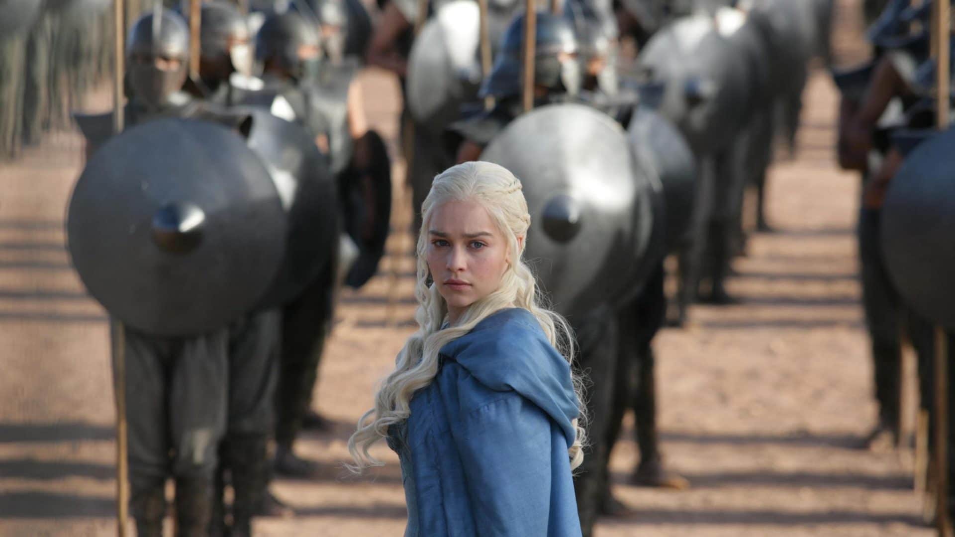 Emilia Clarke como Daenerys Targaryen em 'Game of Thrones'. Imagem: HBO/Divulgação