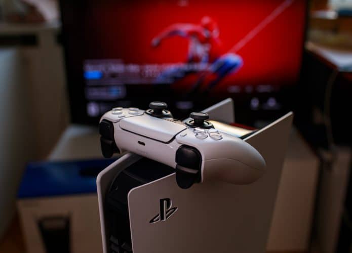 PlayStation 5 (PS5). Imagem: Girts Ragelis / Shutterstock.com