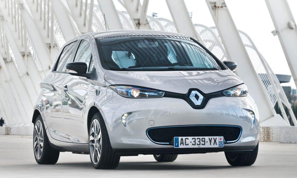 Renault Zoe é um dos modelos elétricos disponíveis no Brasil. Imagem: Divulgação