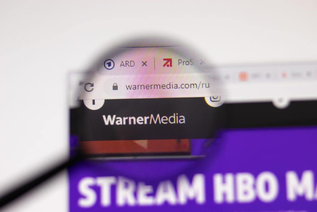 WarnerMedia quer fazer cinco filmes no Brasil. Imagem: Postmodern Studio / Shutterstock.com