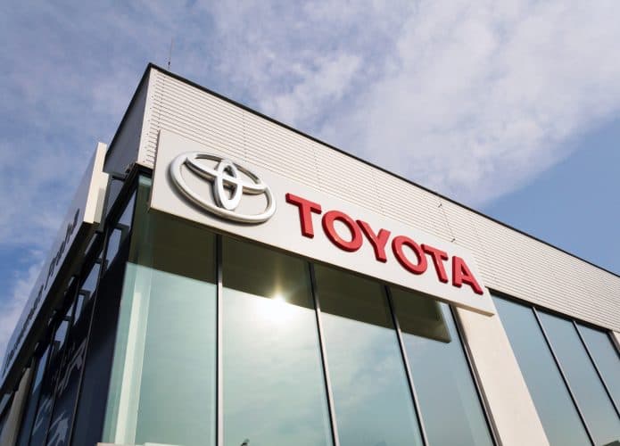fachada toyota