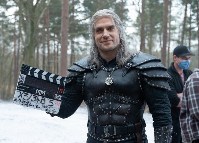 henry-cavill-the-witcher-695x500