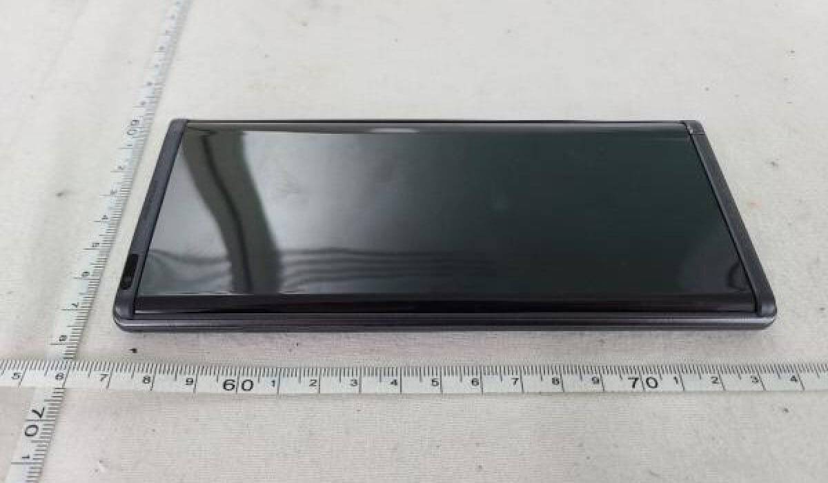 Protótipo de smartphone LG com tela enrolável