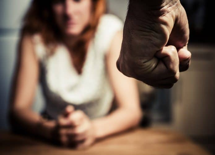 Ilustração de violência doméstica contra mulheres