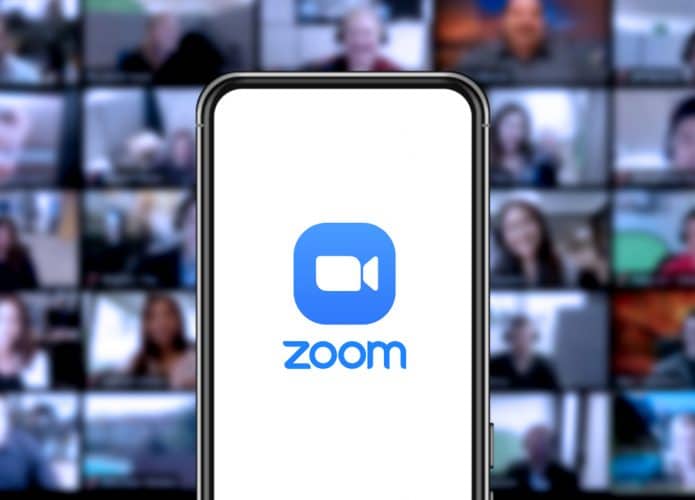 Aplicativo Zoom aberto em smartphone