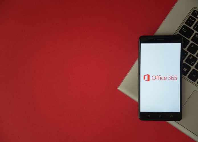 Aplicativo Office aberto em smartphone