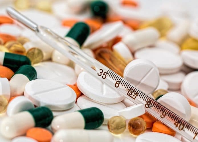 Pílula que bloqueia vírus da Covid-19 pode ser lançada ainda este ano pela Pfizer