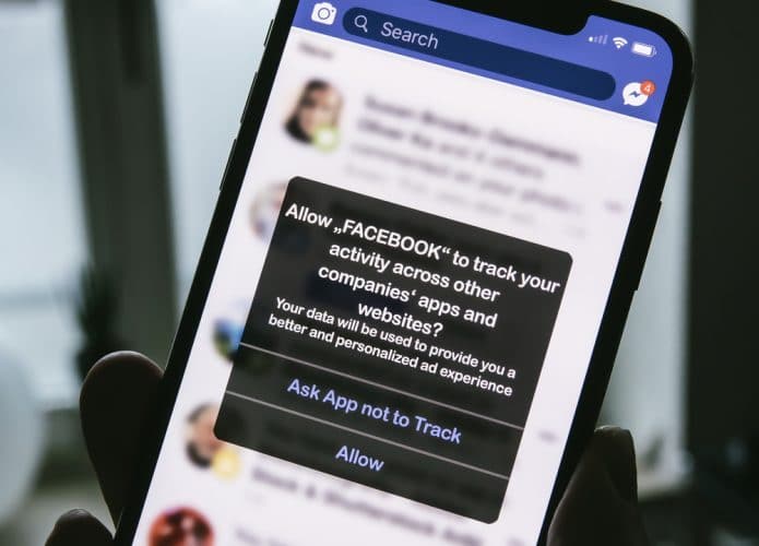 App Tracking Transparency, da Apple, aberto em iPhone