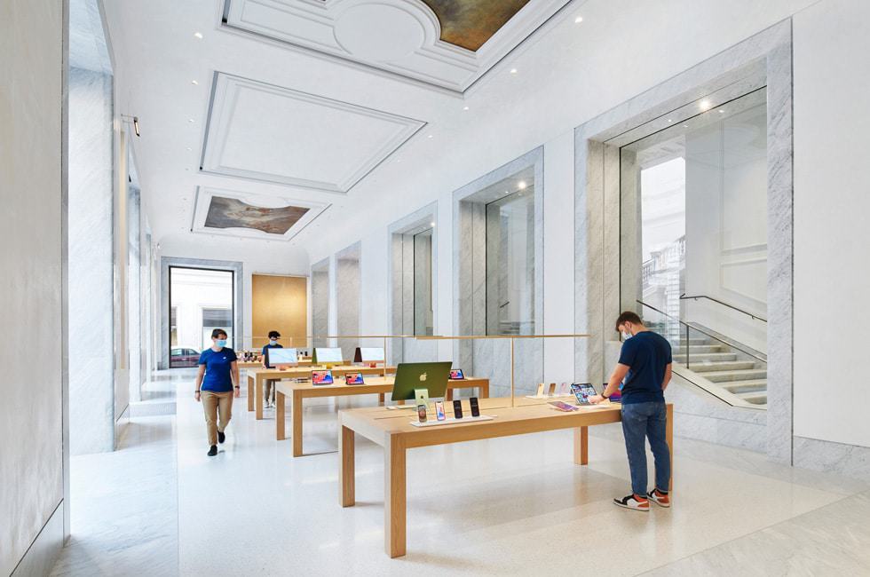 Nova loja da Apple em Roma: Apple Via del Corso. Imagem: Apple