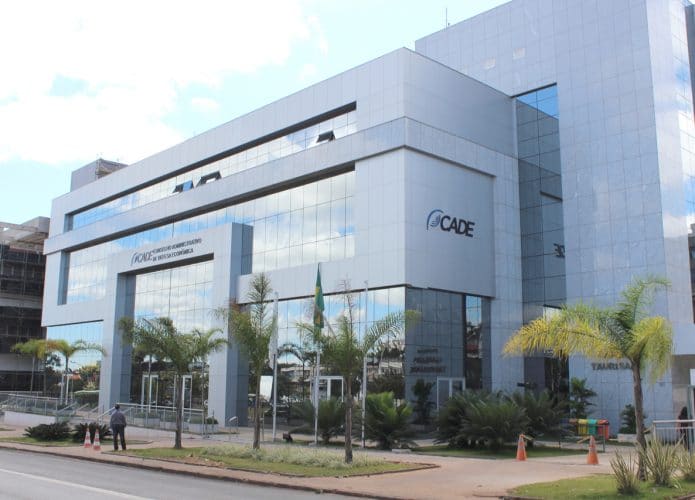 Fachada do Cade
