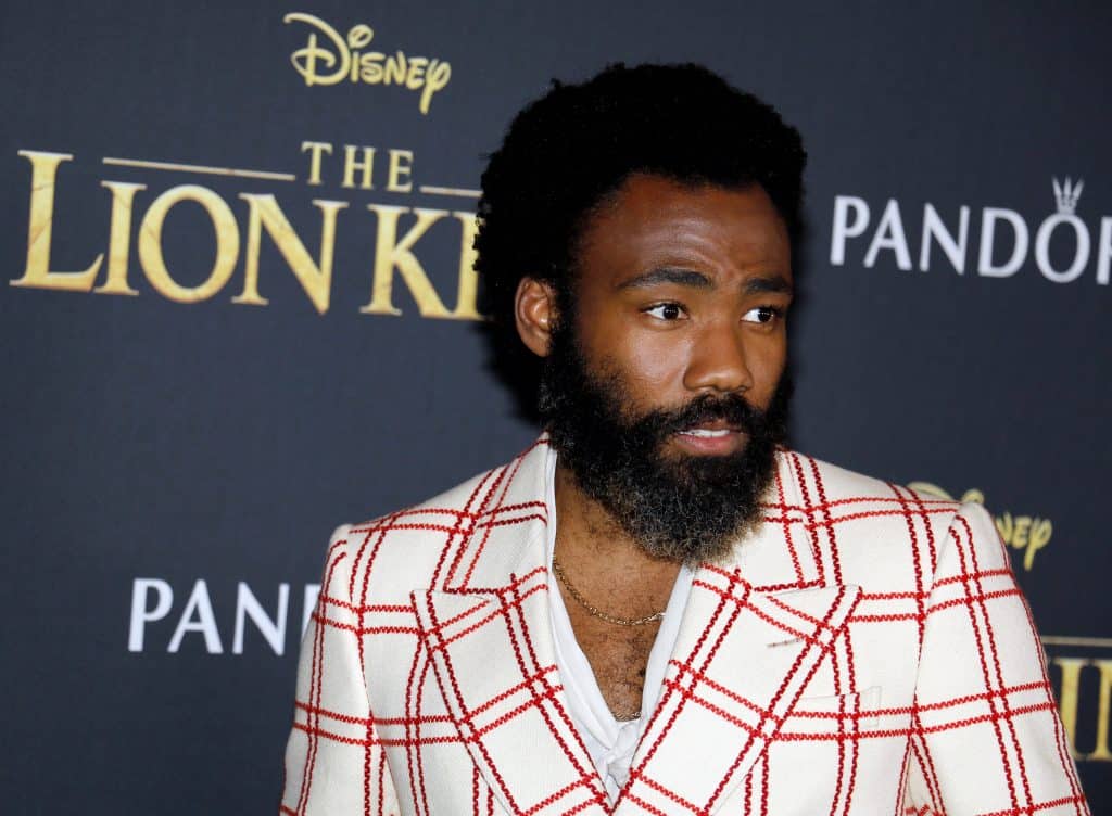 Donald Glover (ou Childish Gambino) na premiére de 'Rei Leão' (2019). Imagem: Tinseltown / Shutterstock.com