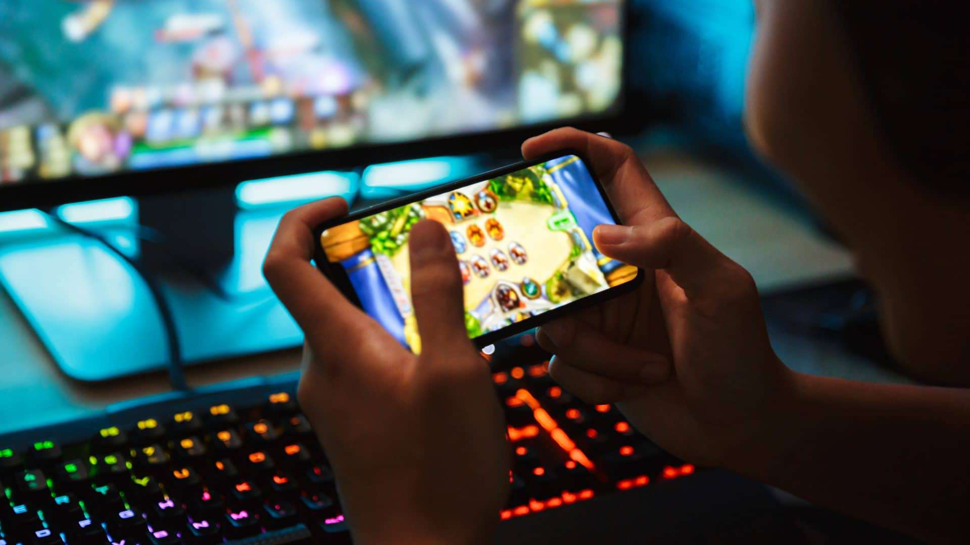 Mercado de jogos digitais terá receita de US$ 146 bilhões em 2021, uma alta de 40% em dois anos. Imagem: Dean Drobot/Shutterstock.com