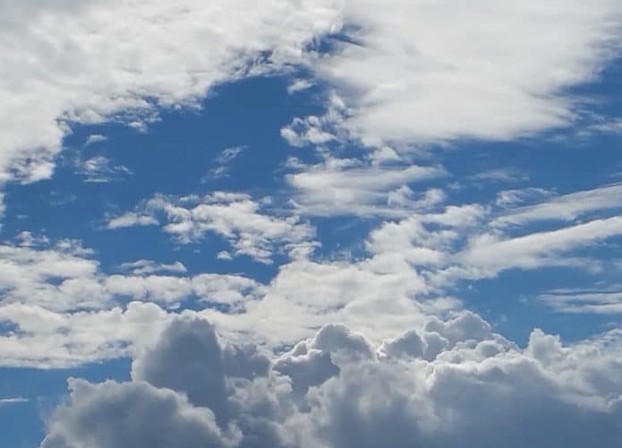 Nuvens-Marinhas-695x500