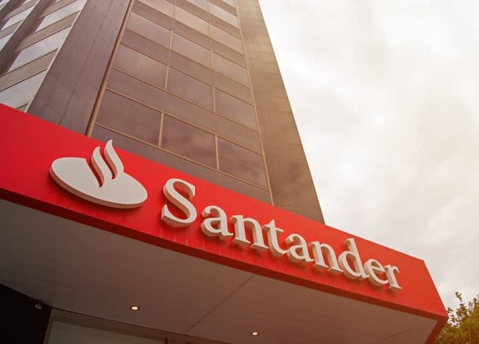 Santander. Imagem: Shutterstock