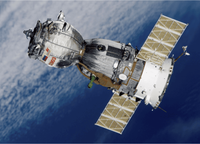 Soyuz_TMA-7_spacecraft2edit1-695x500.png