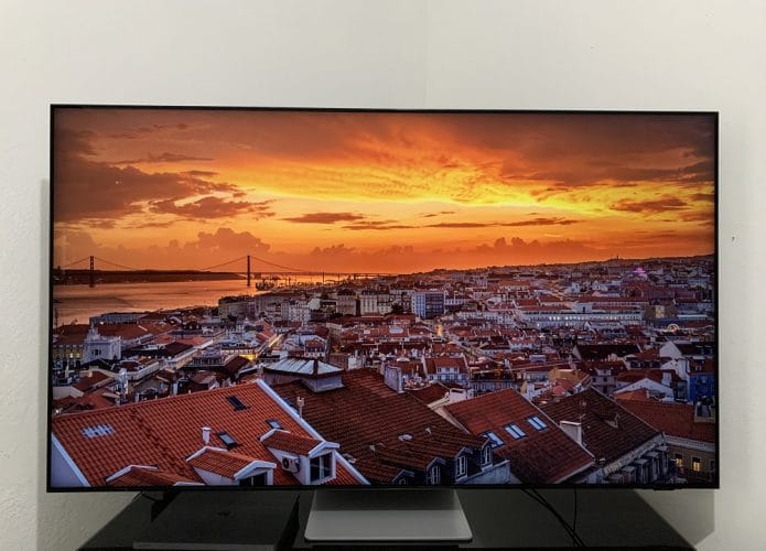 Tecnologia da Samsung garante 100% do volume de cor, garante fabricante