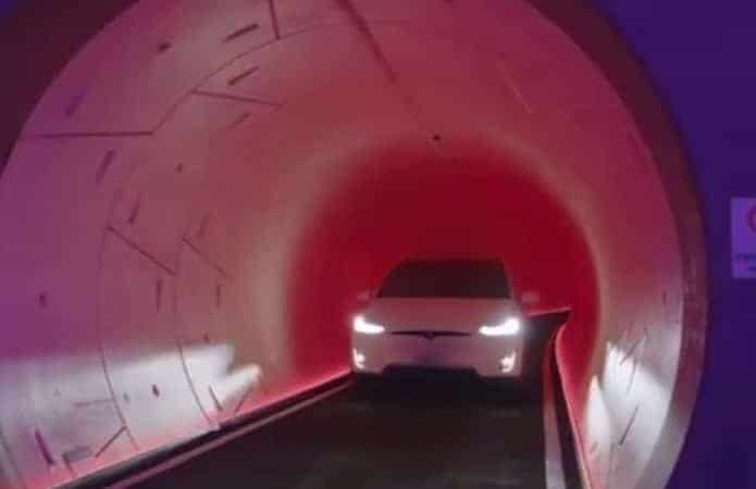 Startup de Elon Musk apresenta sistema de túneis em Las Vegas. Imagem: Reprodução/Redes Sociaisq