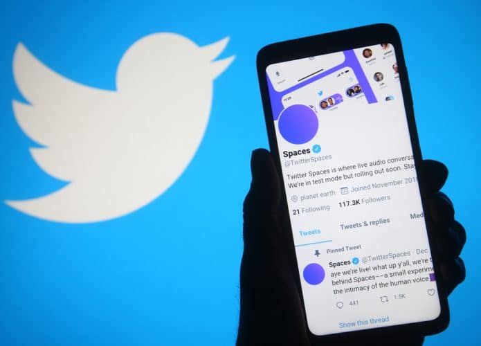 Logo do Twitter e perfil do Spaces