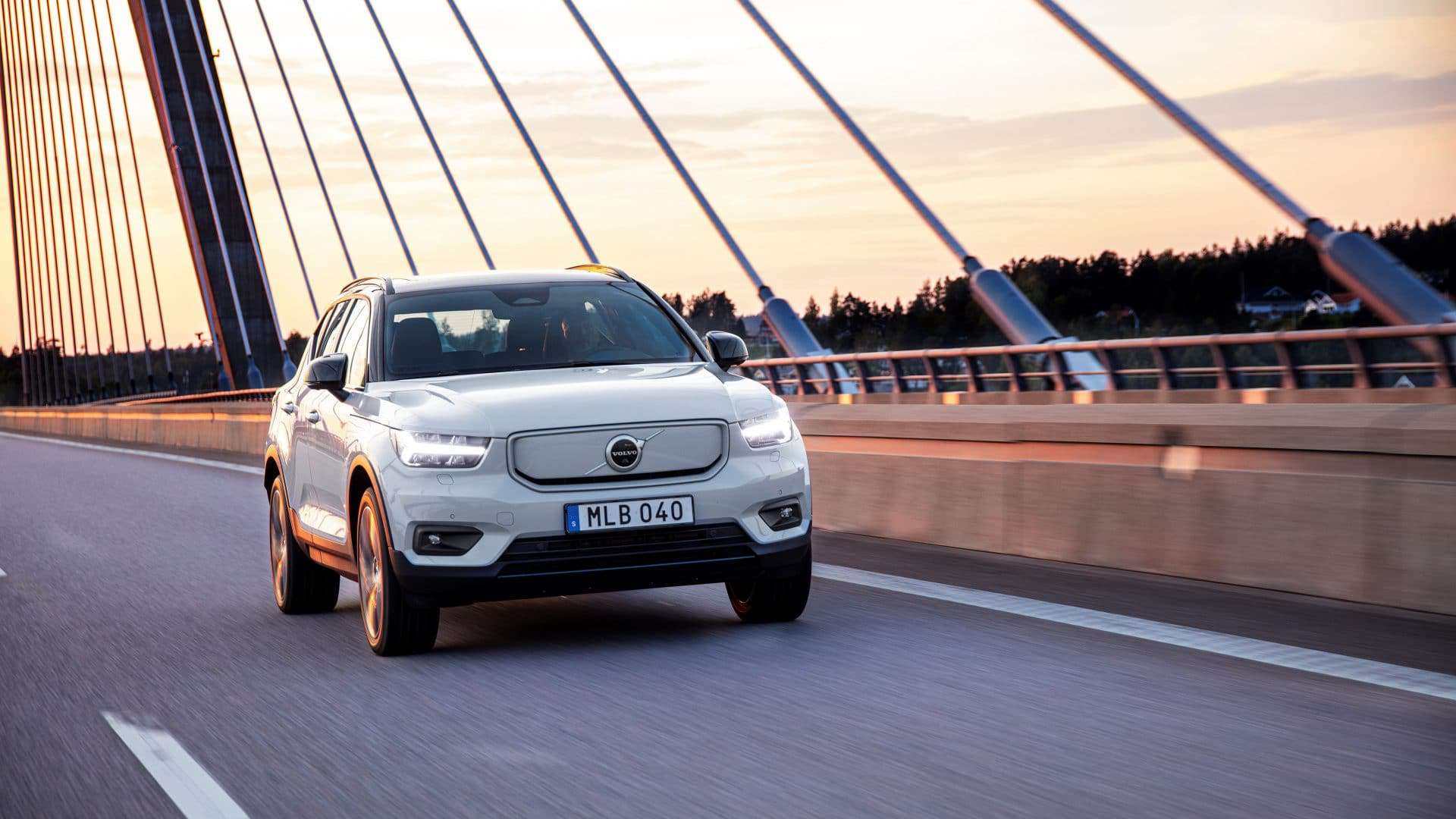 Volvo-XC40-1920x1080
