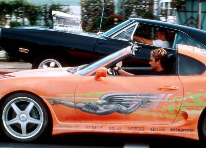 Toyota Supra: Brian O'Conner dirigindo o icônico carro em 'Velozes e Furiosos' (2001). Imagem: Universal Pictures/Reprodução