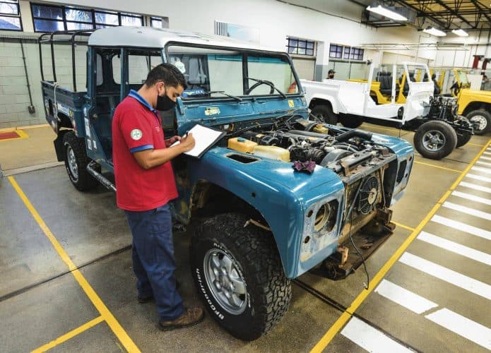 Land Rover Brasil vai restaurar carros antigos em fábrica. Imagem: Divulgação