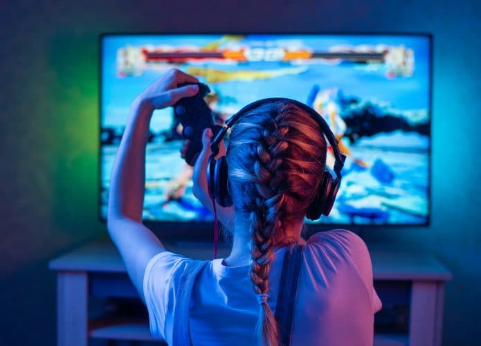 Pesquisa revela que 59% das mulheres gamers escondem gênero durante o jogo para evitar assédio. Imagem: Shutterstock, Inc.