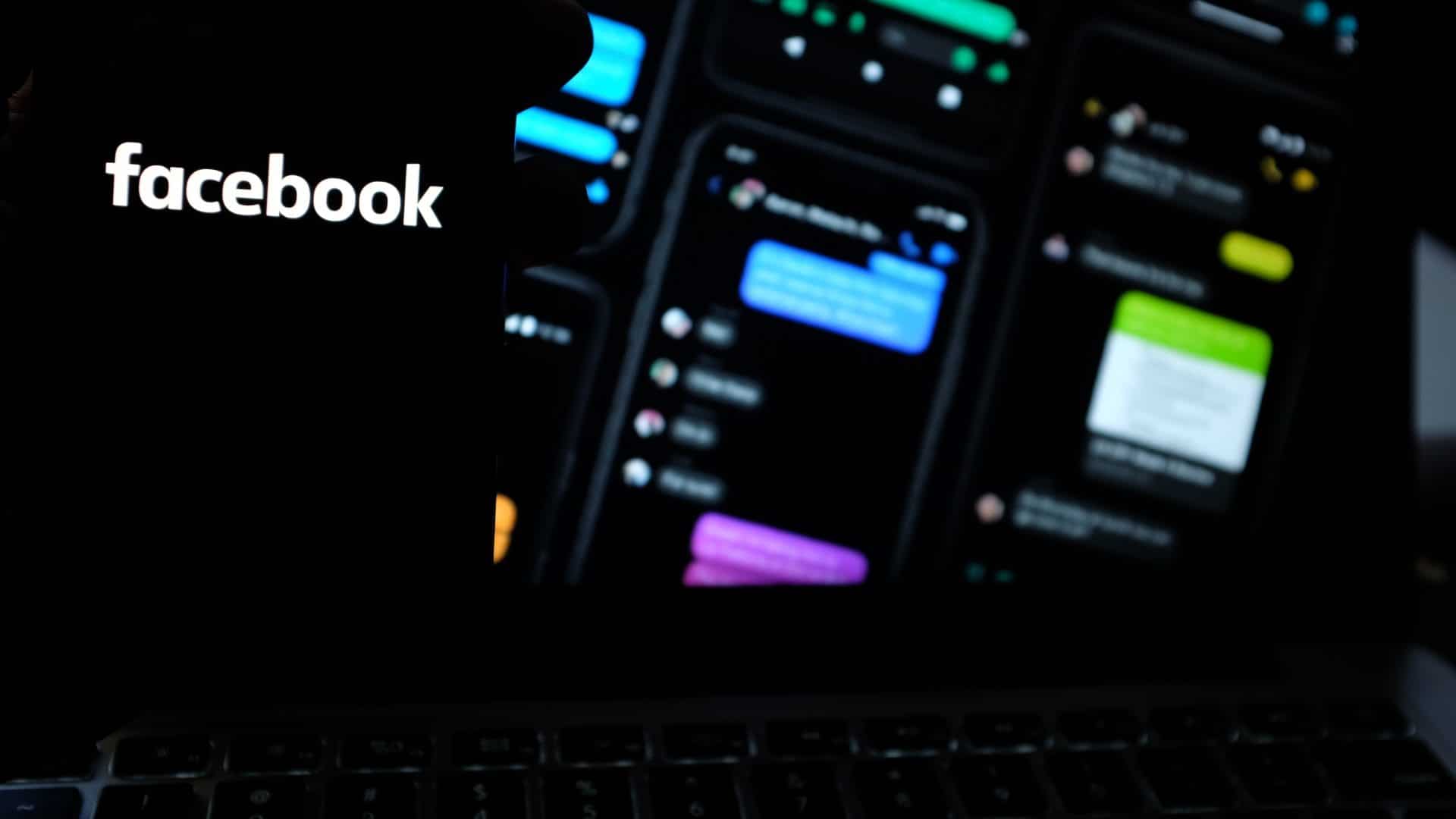 Modo escuro do Facebook 