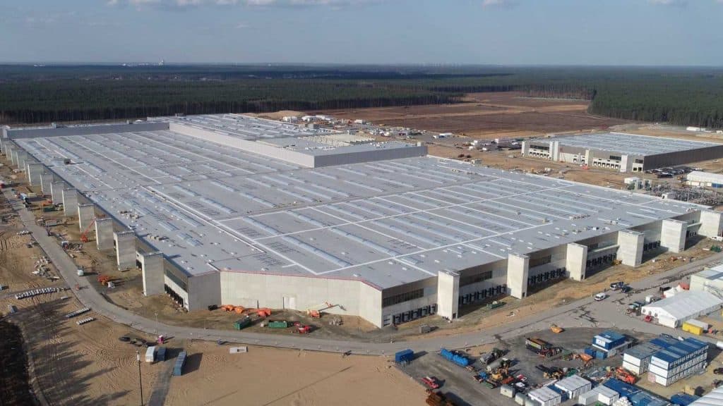Gigafábrica alemã da Tesla enfrenta atraso de seis meses. Imagem: Tesla Q4 2020 Report/Divulgação
