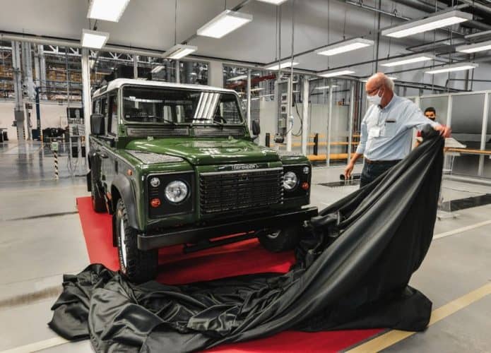 Fábrica da Land Rover no Brasil vai restaurar carros antigos. Imagem: Divulgação