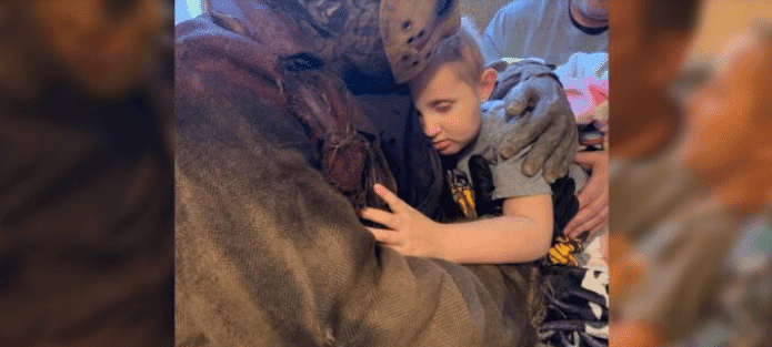 Jason Voorhees visita fã de 5 anos em estado terminal de câncer: 