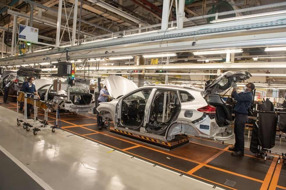 Fábrica da Chevrolet em São Caetano do Sul (SP); semicondutores afetam produção de carros. Imagem: Divulgação/GM