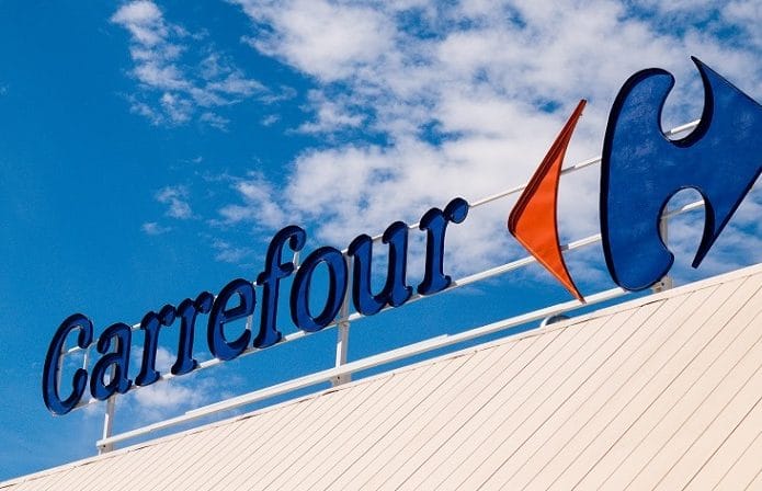Banco Carrefour oferece 15 mil bolsas de estudos