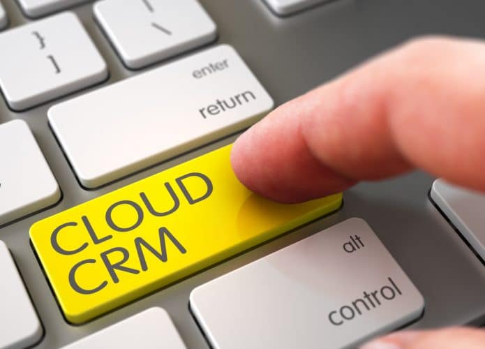 CRM-e-Compuacao-em-nuvem-695x500