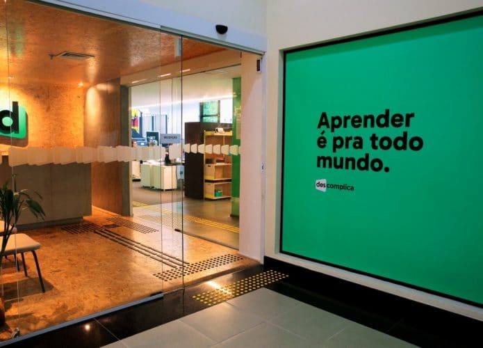 Fachada do escritório da startup de educação Descomplica