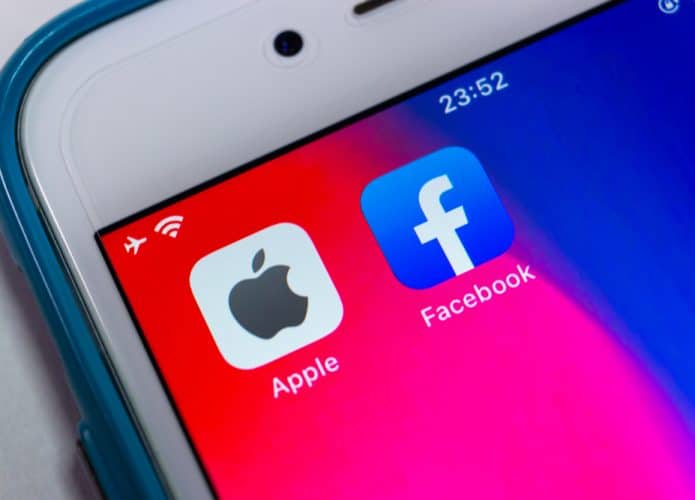 Logo Apple e Facebook