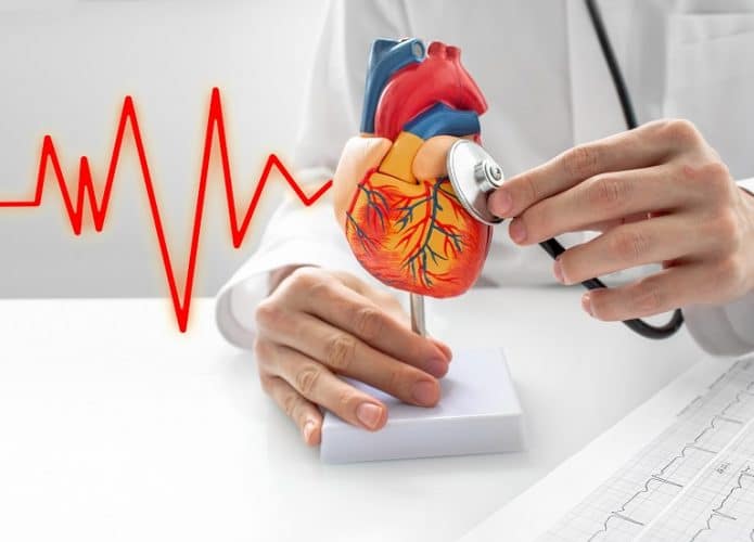 HIV e problemas cardíacos. Imagem: Shutterstock