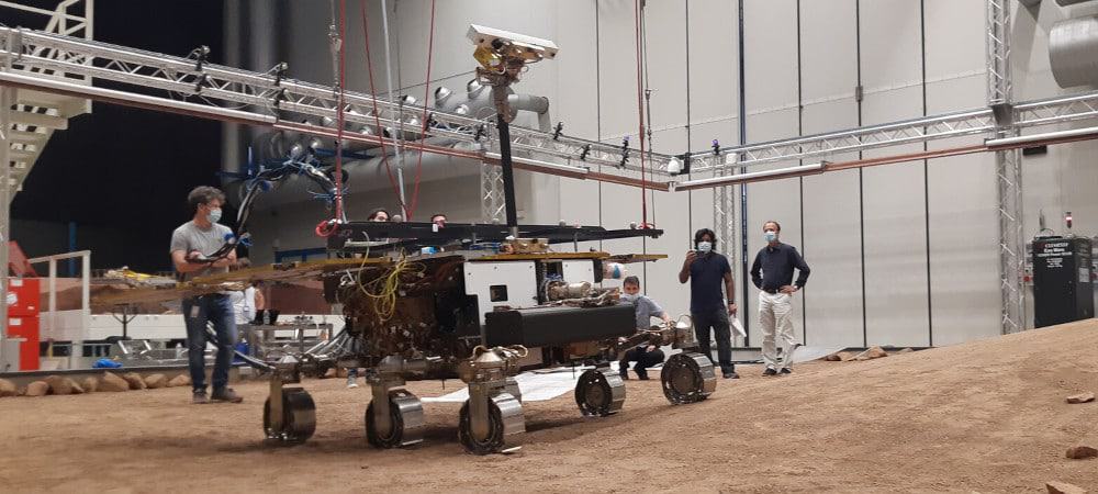 Rover ExoMars em teste na Itália