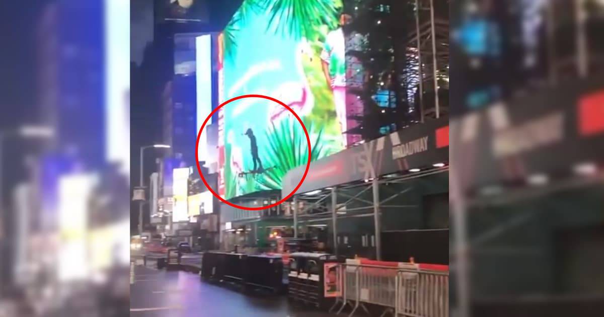 Times-Square-Drone