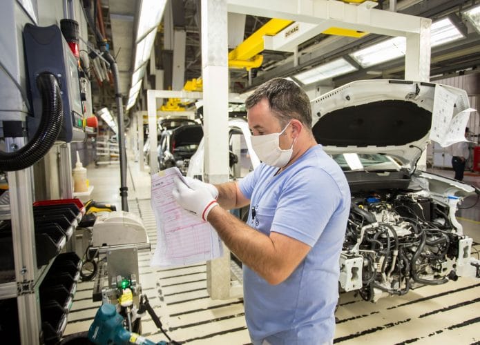 A fábrica da Volkswagen em São José dos Pinhais (PR) produz os modelos VW Fox e VW T‑Cross, além do Audi A3 sedan. Imagem: Grupo Volkswagen/Divulgação