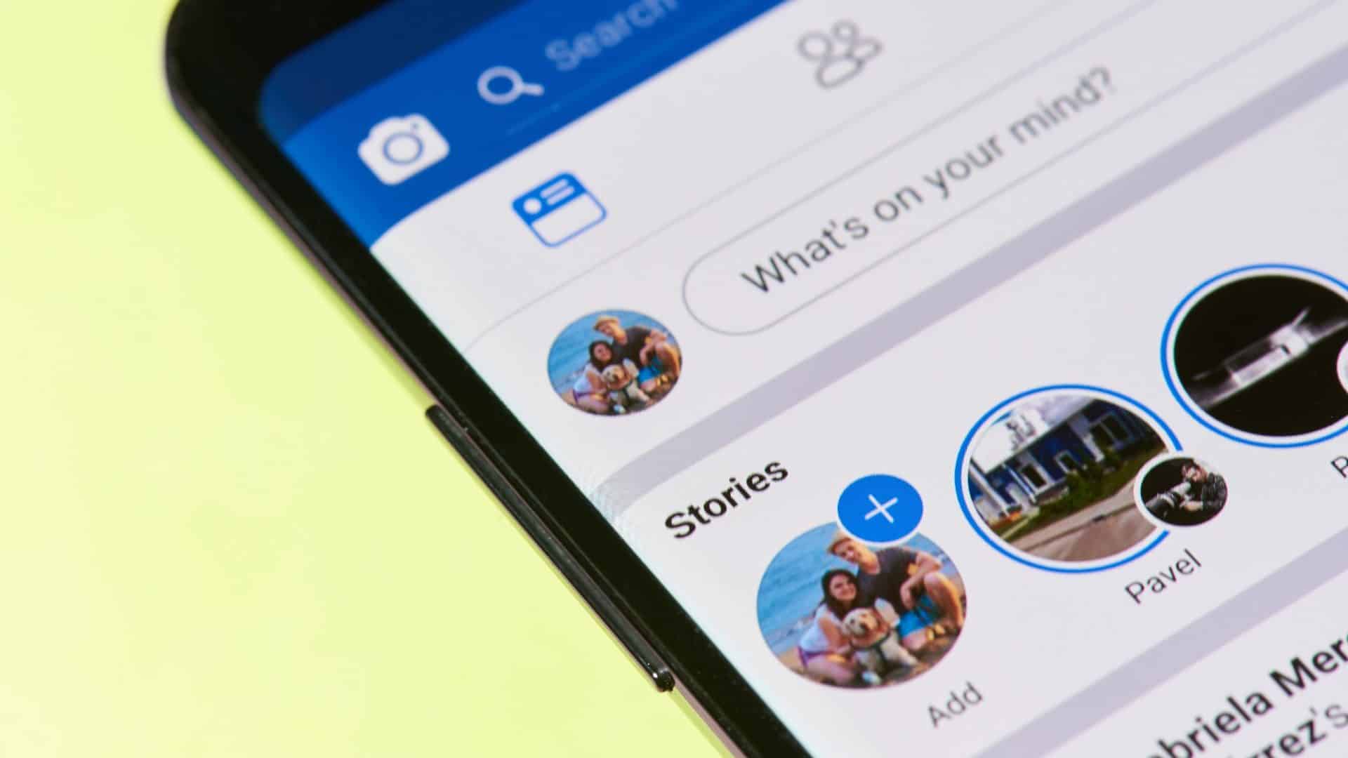 como colocar link no story do facebook