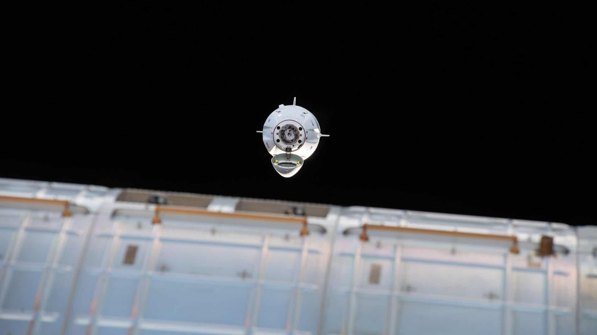 crew dragon spacex axiom